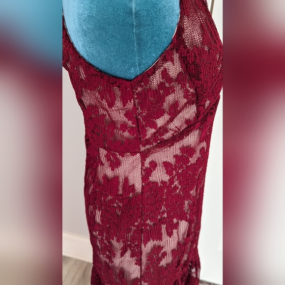 Endless Rose, Sleeveless Lace High Neck Midi Dress color Burgundy - Picture 7 of 10